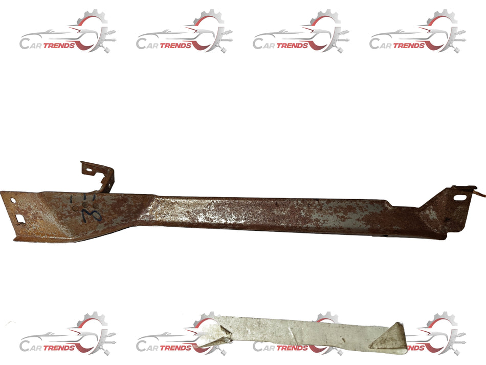 Reinforcement installation for lower door of Tavera vehicle by General Motors, showing the door frame and metal reinforcement part.