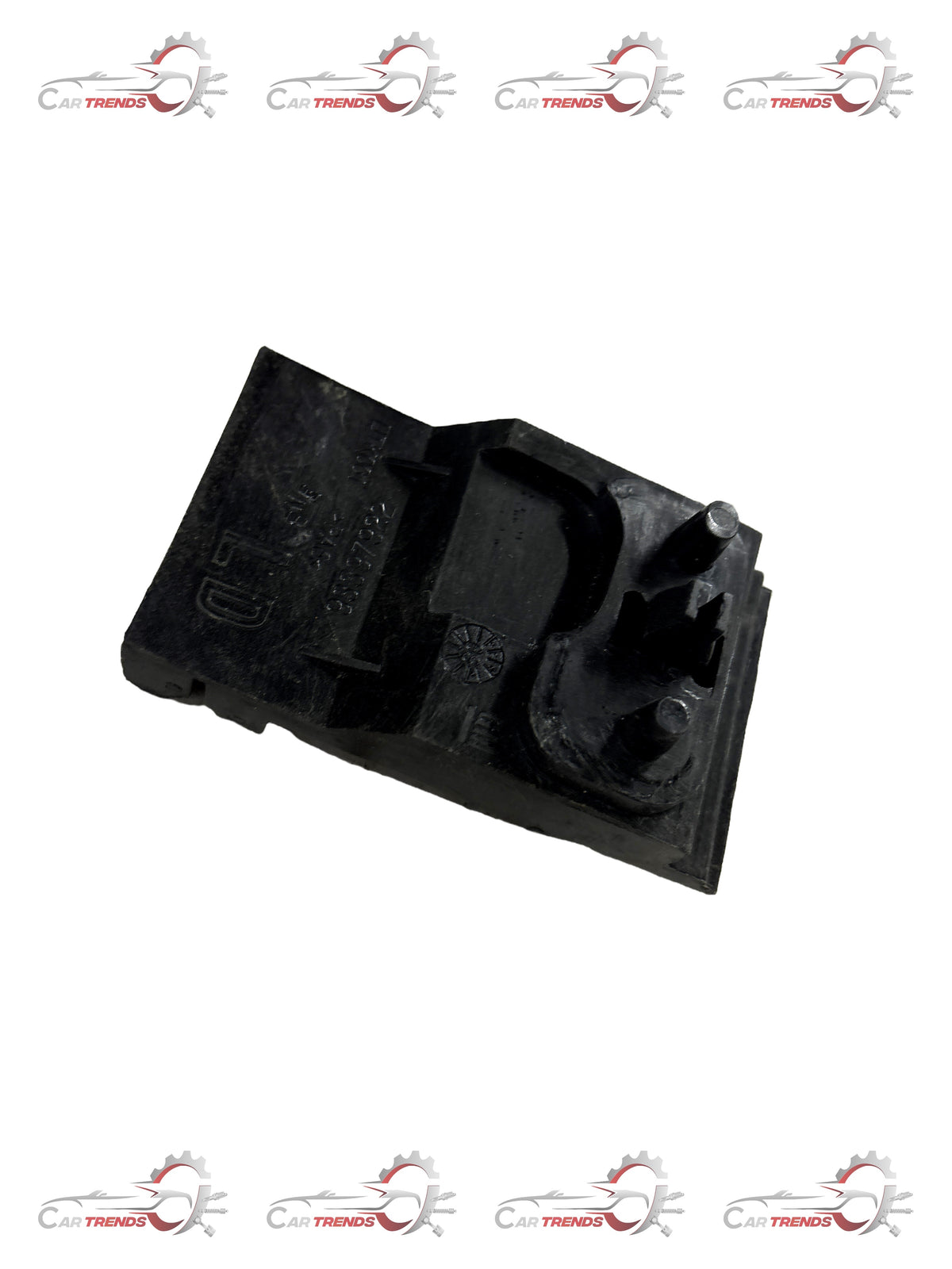 General Motors front bumper fascia retainer for right side on Corsa, part S93397922, used to secure bumper components.