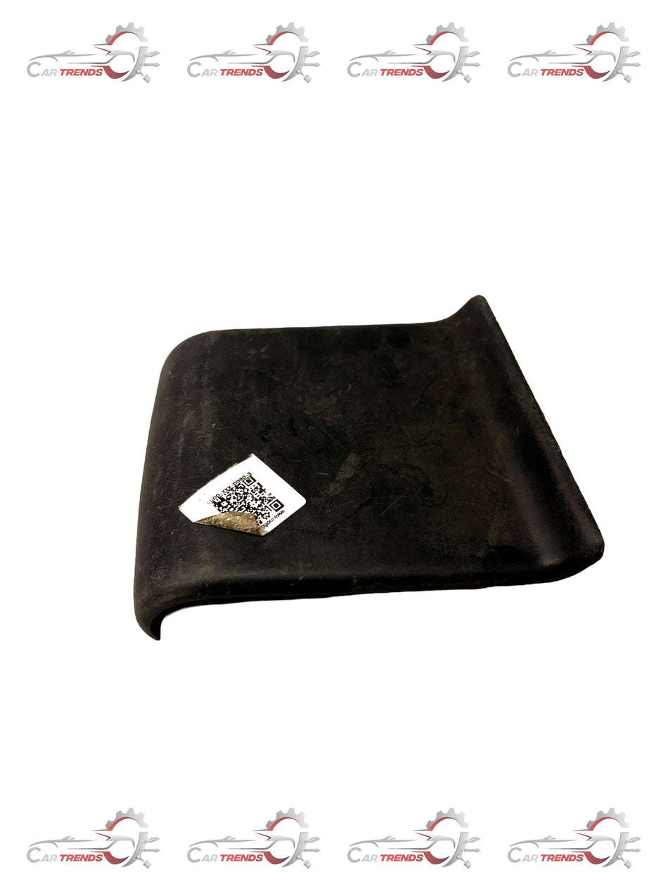 RH side cover step for Tavera by General Motors, rear right side exterior panel for Tavera vehicle.