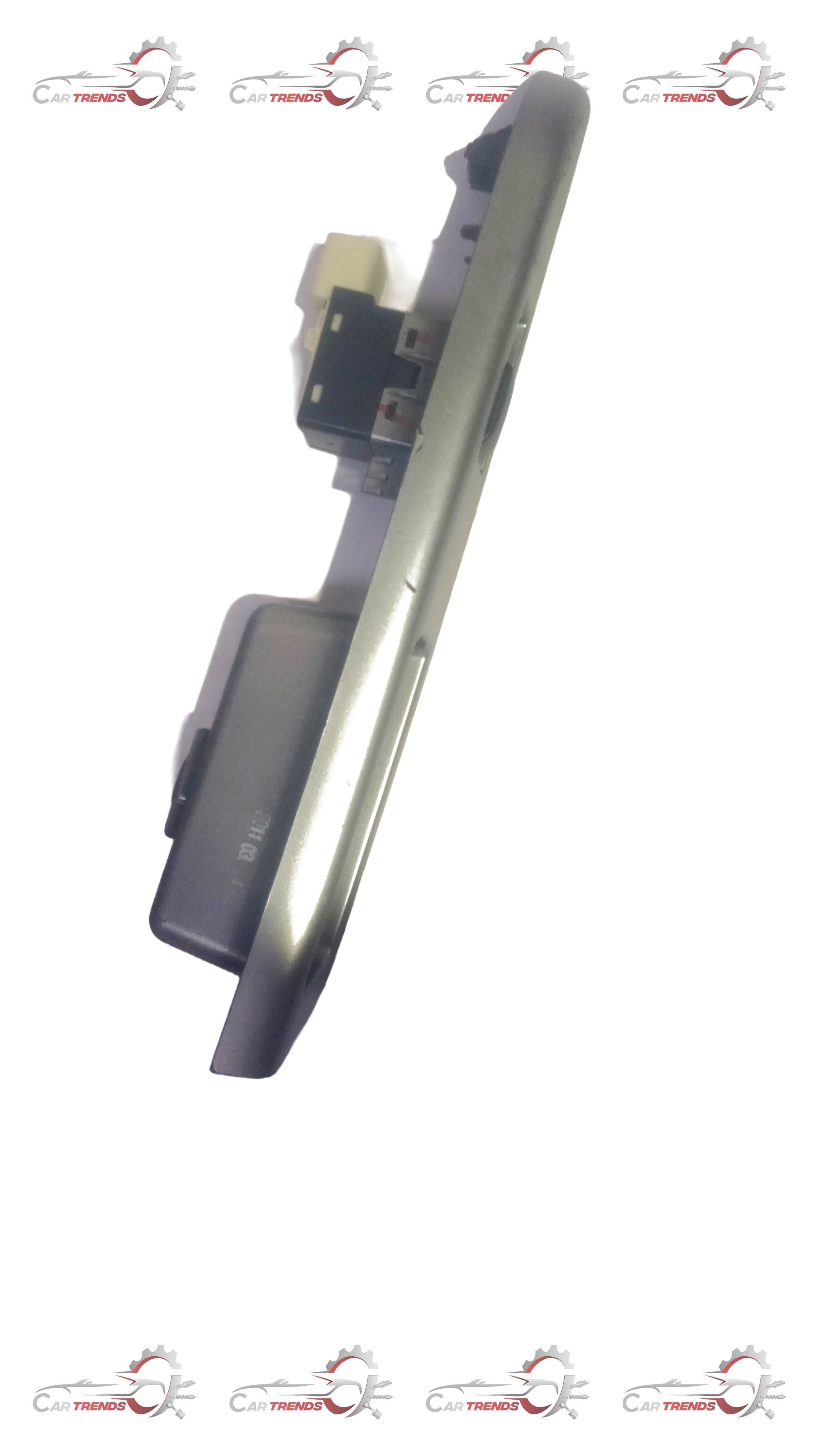 General Motors switch for right window lift, compatible with Spark J96602521, showing a close-up of the automotive window control.