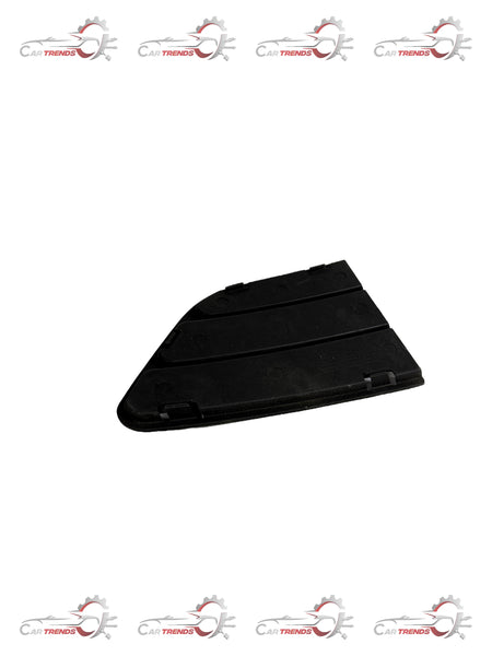 General Motors T97598387 license plate lamp for Tavera, showing the illuminated bulb and mounting details.