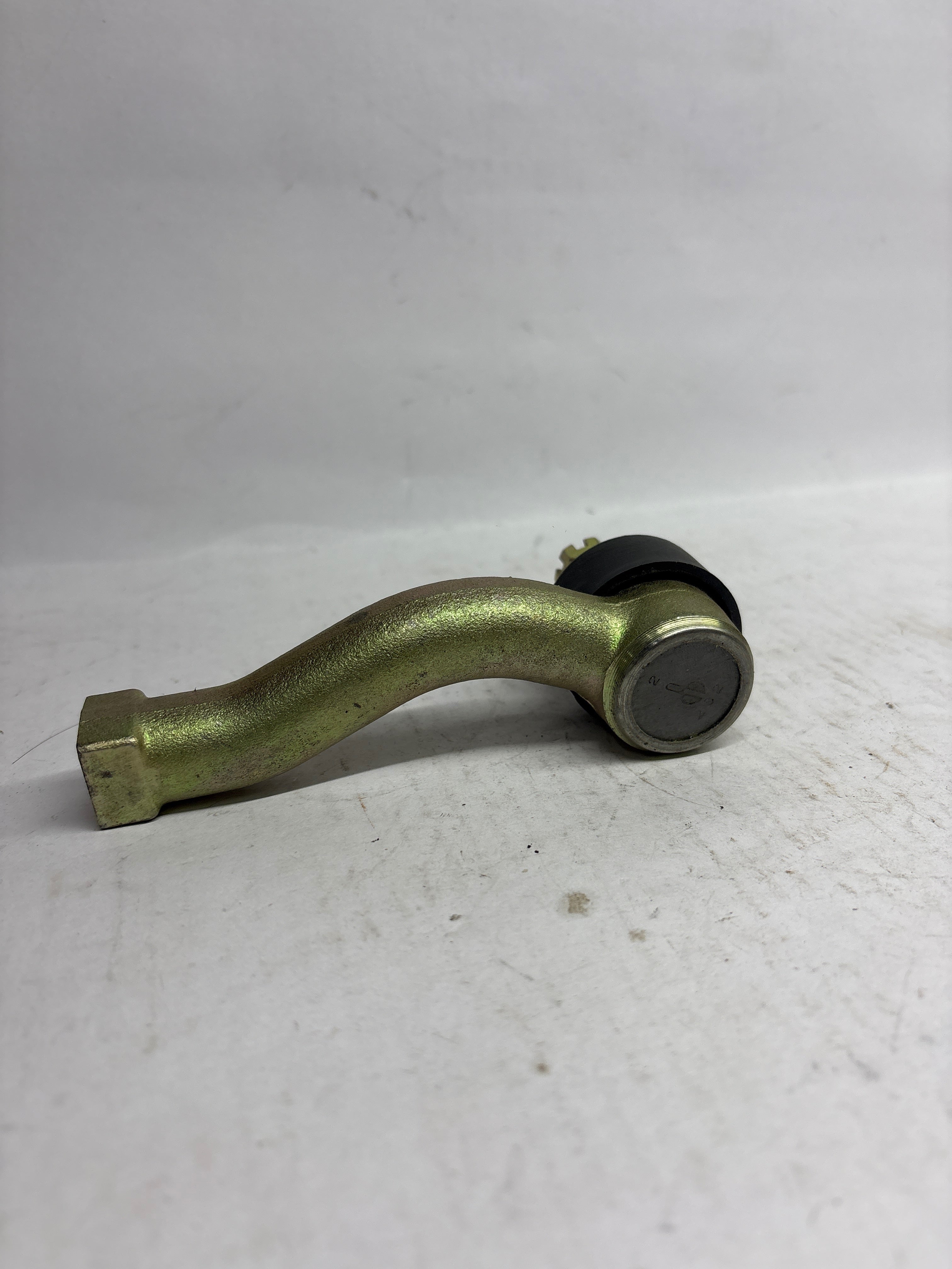 General Motors Tie Rod Enjoy Right J24554036, automotive suspension component, shown in close-up image, for vehicle steering system.