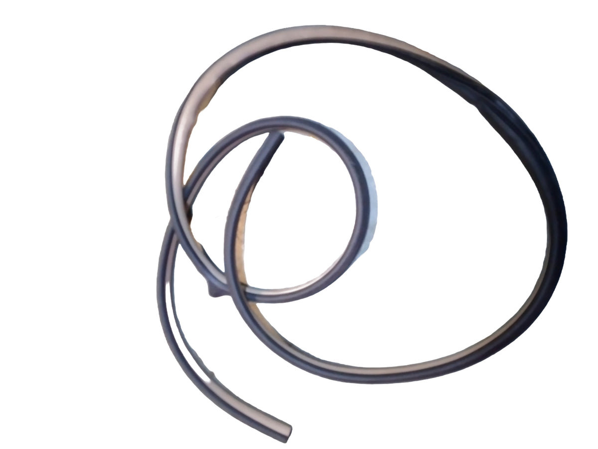 Weatherstrip rear side upper cap for Chevrolet Captiva, compatible with GM J96624233, durable automotive sealing part.