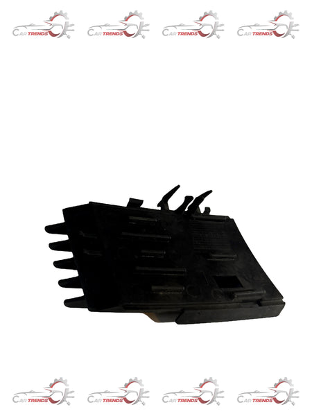 Right side front bumper for Vectra by GENERAL MOTORS, showing the car's bumper component in a close-up view.