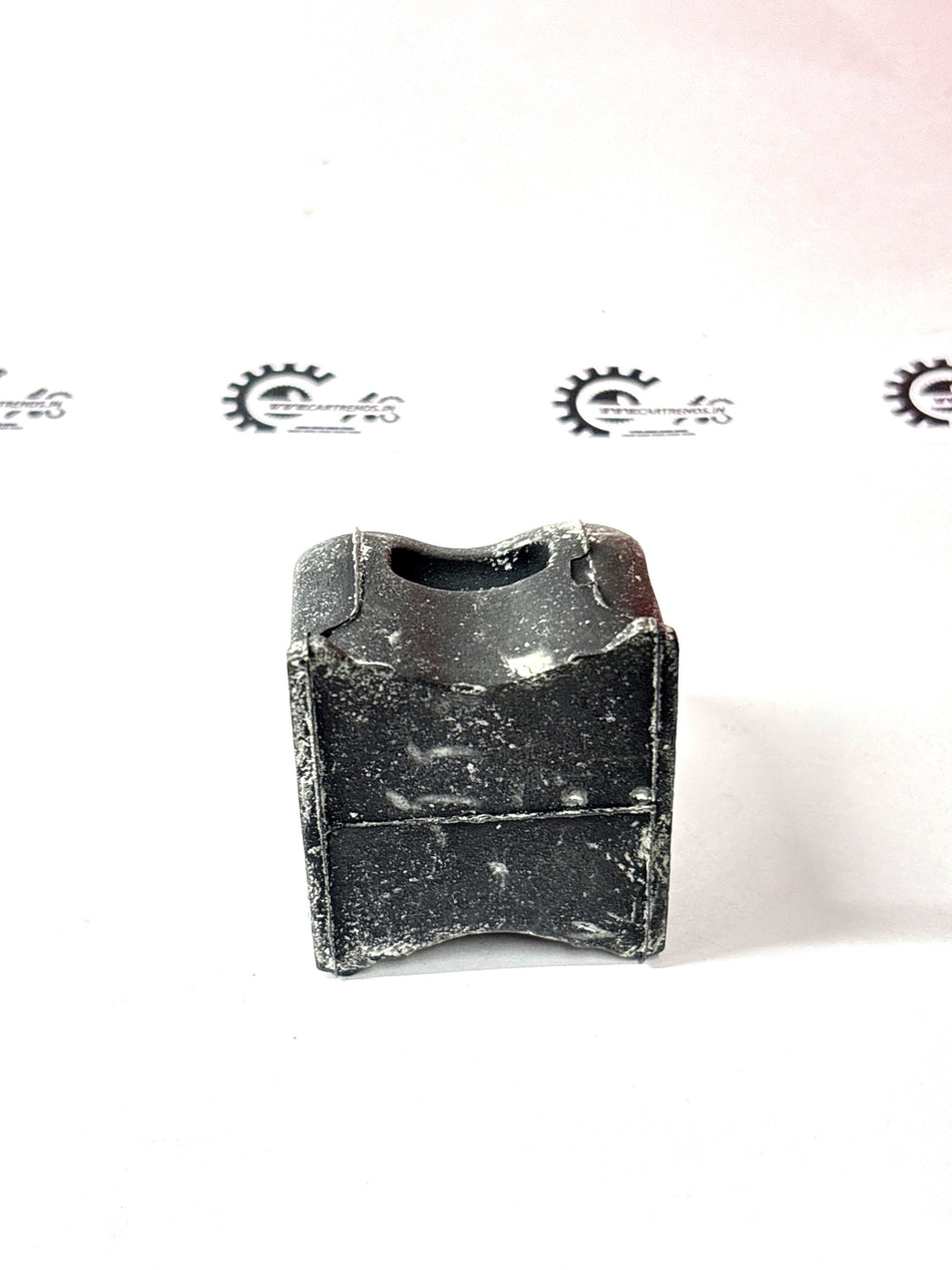 Honda BUSH.STABI Holder Front Left 26mm for Honda vehicles, part number 51307TXKT00, with visible mounting features.
