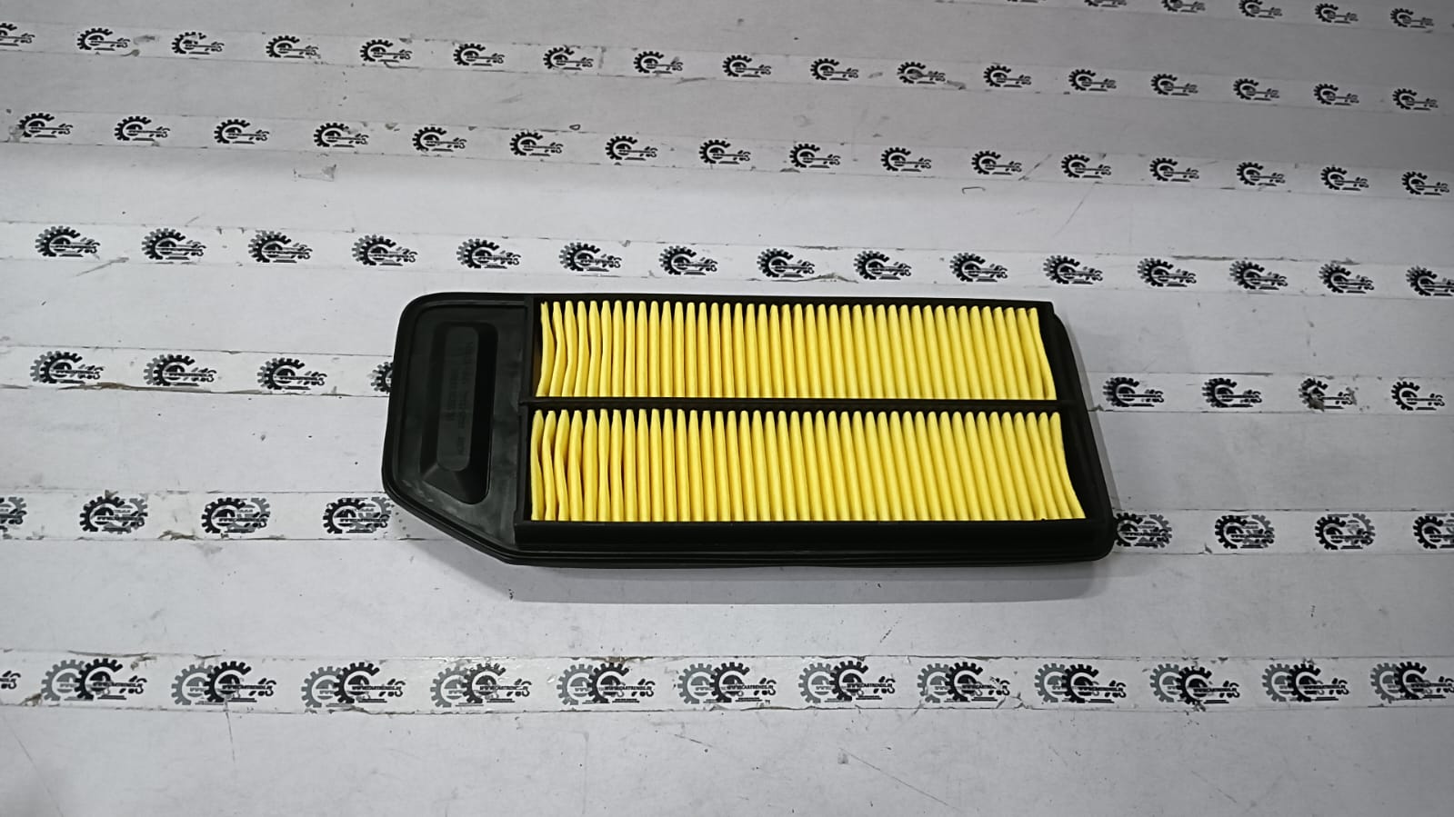 Honda Element air cleaner filter for Accord 7th gen, white air filter replacement, part number 17220RAAY00