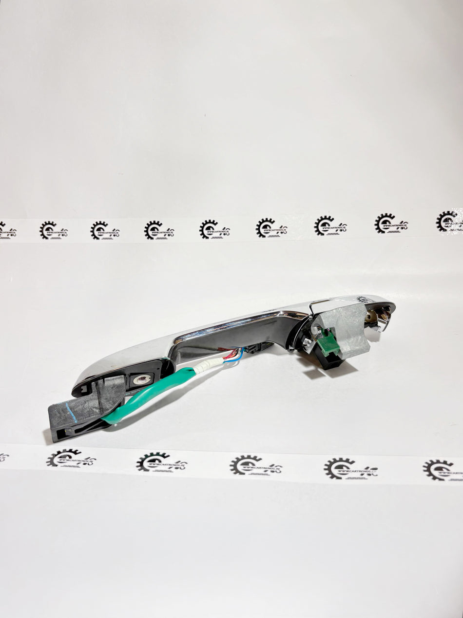 Honda handle assembly for right front door, smart key model, part number 72140T00T21, shown on a vehicle door.