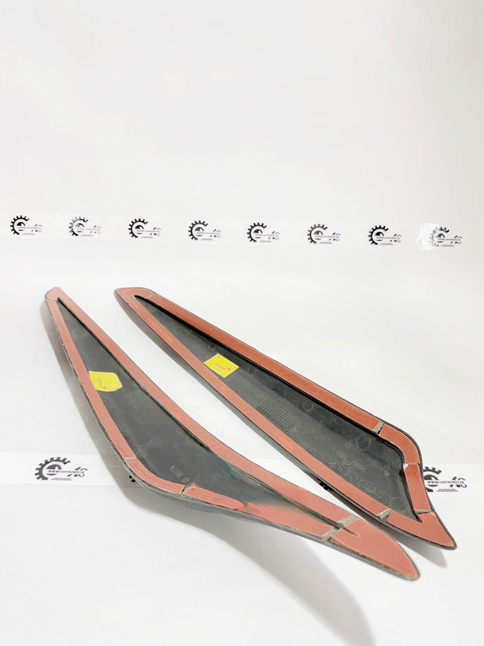 Honda bumper corner protector set for front and rear, durable plastic protectors with black finish, designed for Honda vehicles.