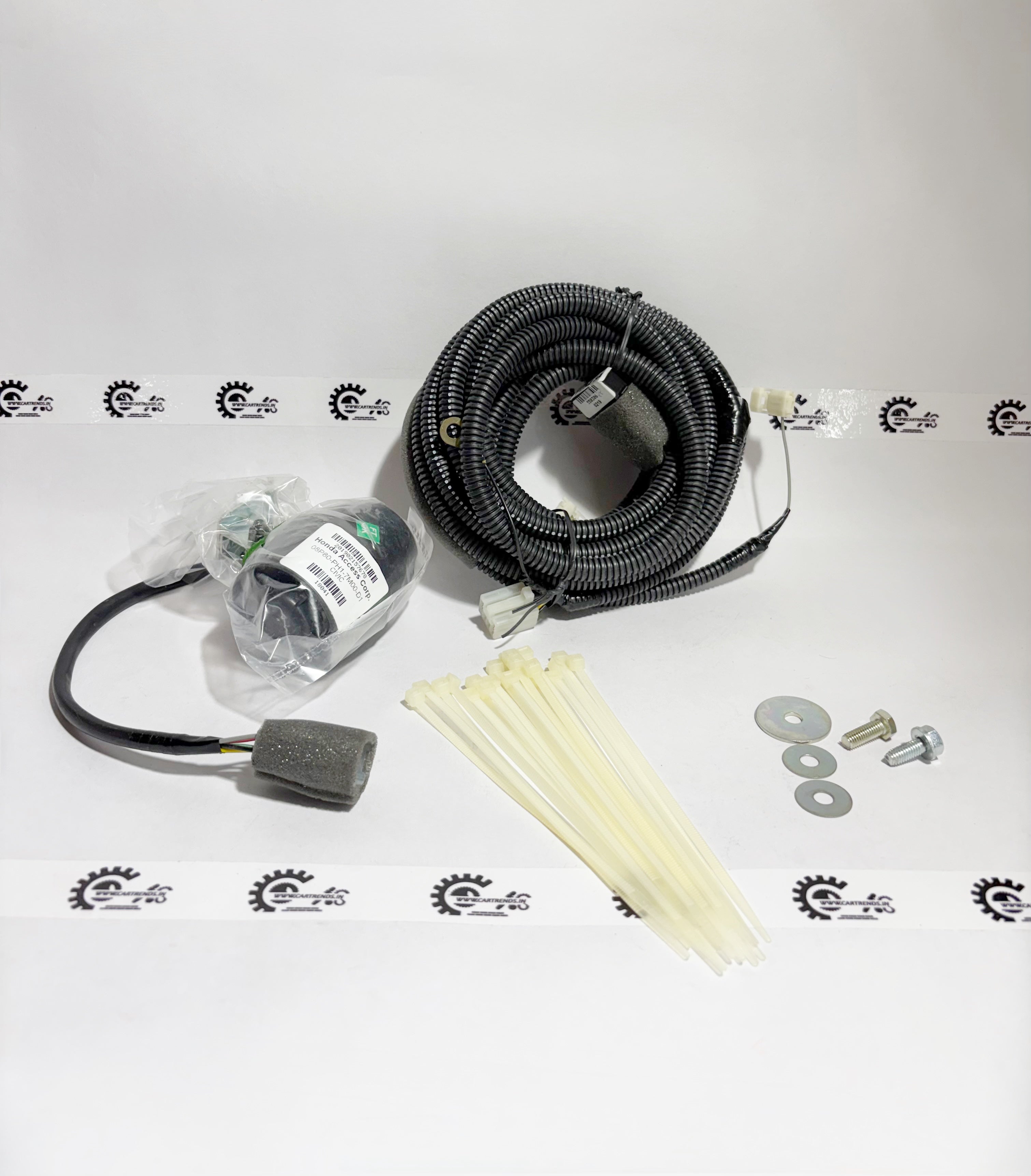 Honda siren kit with lock and unlock features, ZX Grade 08P80PH1700E for Honda vehicles, visible with control components.