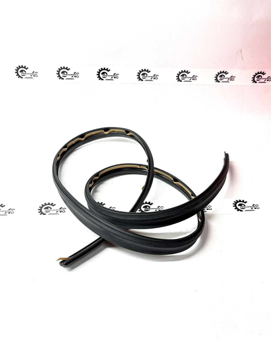 Honda windshield upper part for MLDG.FR WSHLD UPR 73150T5SK01, showing the clear, durable windshield component.
