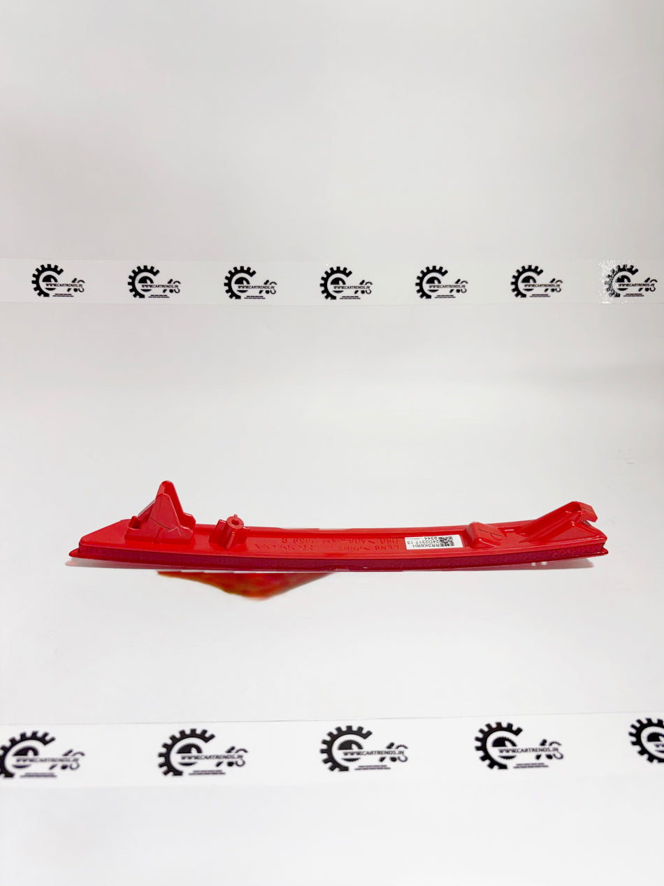 Honda rear right assembly R 335053K6K01 for vehicle, showing the assembled rear right bumper component.
