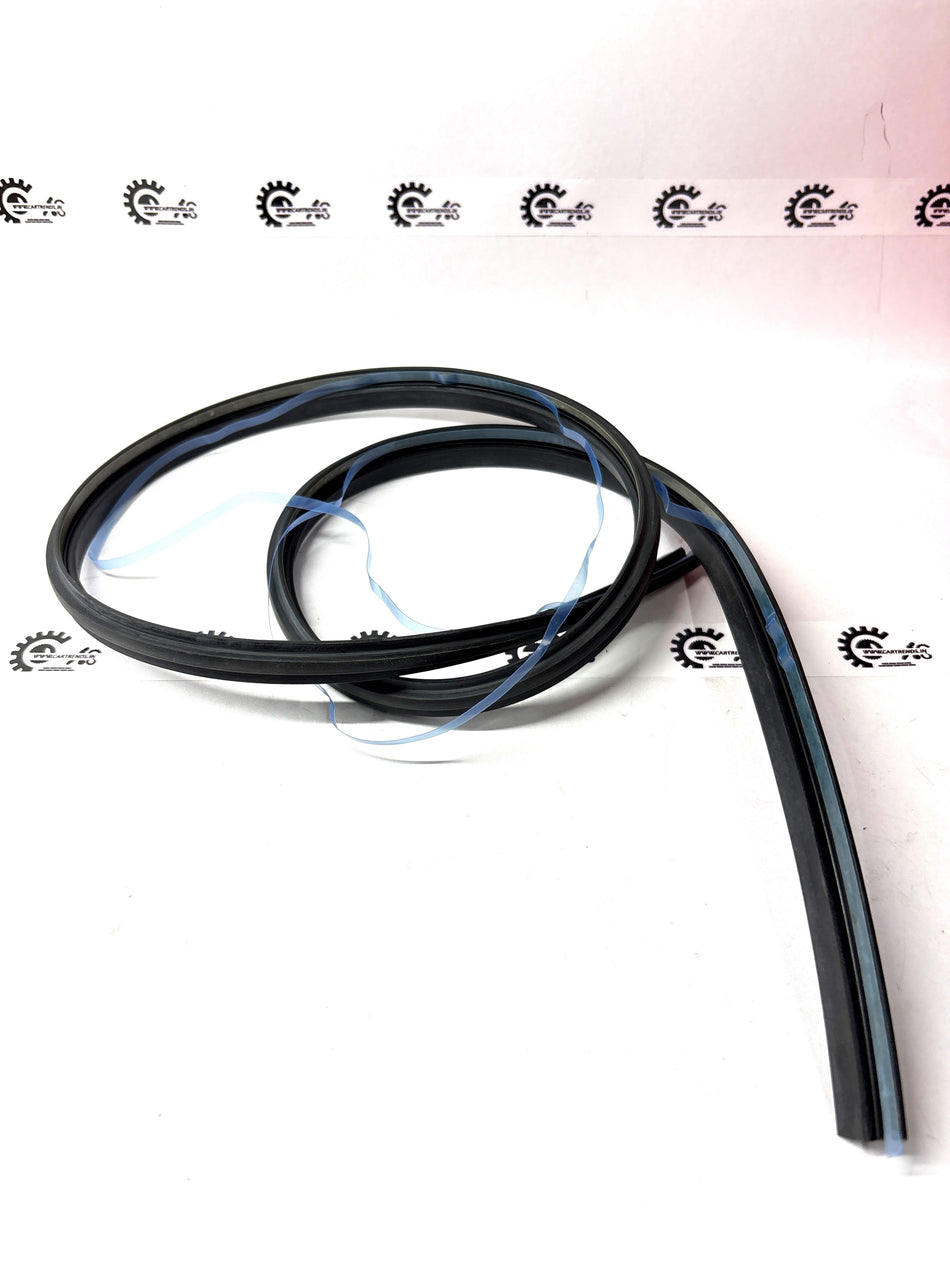 Honda rubber windshield dam part C-73227T08K00, automotive rubber seal for Honda vehicles, shown in the image.