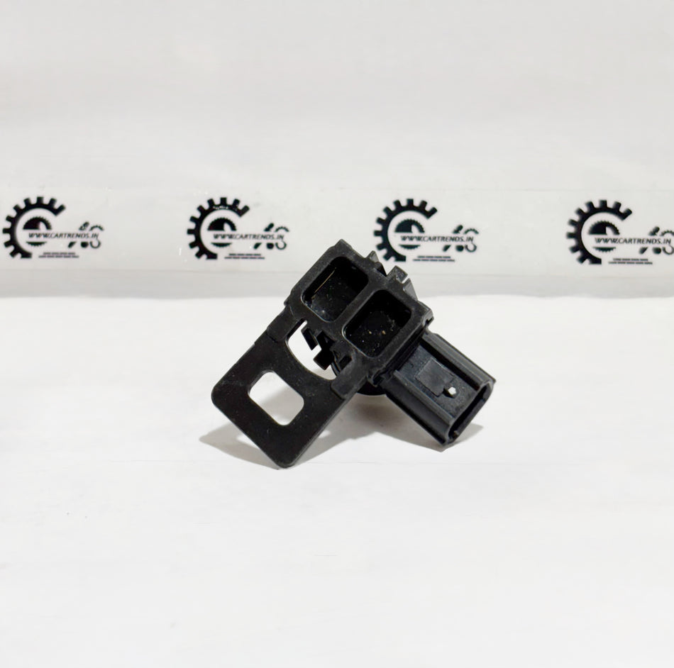 Honda parking sensor assembly with clip, model 39680T00D21ZF, shown installed on vehicle for accurate parking assistance.