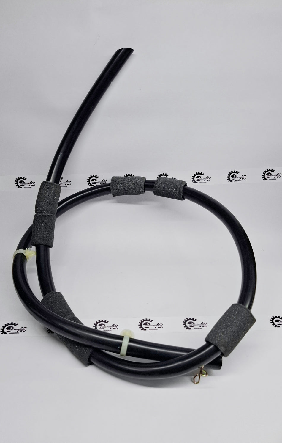 Honda V.TUBE.RR drain for sunroof, compatible with Honda vehicles, shown in the image with a focus on the drain component.