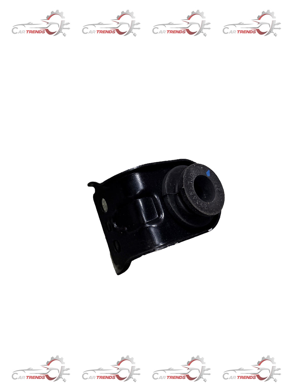 Hyundai car engine part with code 25333B4000, close-up of the Hyundai logo and part number on the component