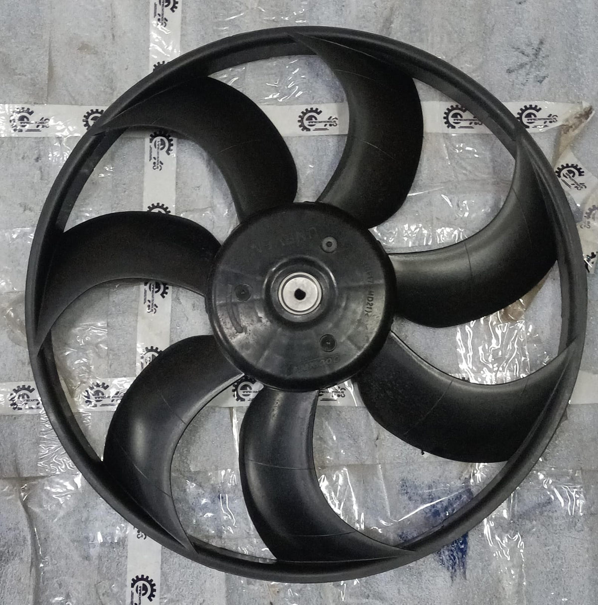 Hyundai I20 Elite cooling fan, automotive engine cooling system part, black plastic with metal blades, for Hyundai I20 Elite.