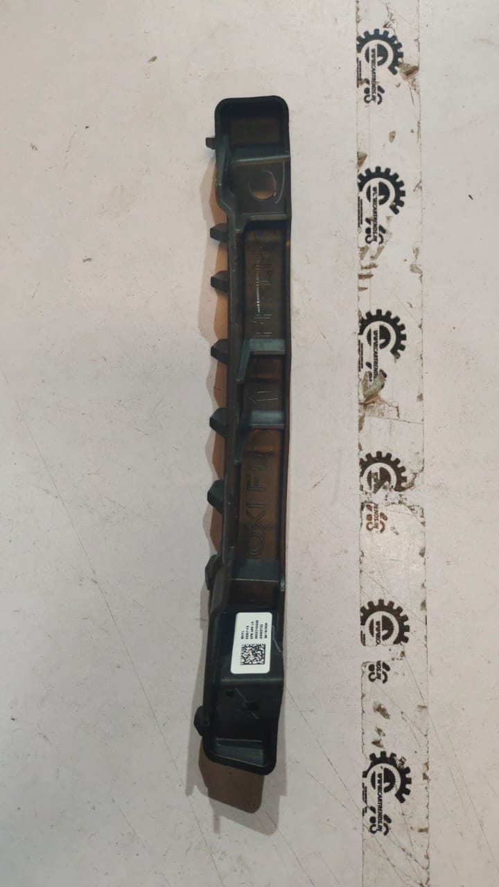Hyundai front left bumper reinforcement part 86527K3500, car bumper component for vehicle protection.