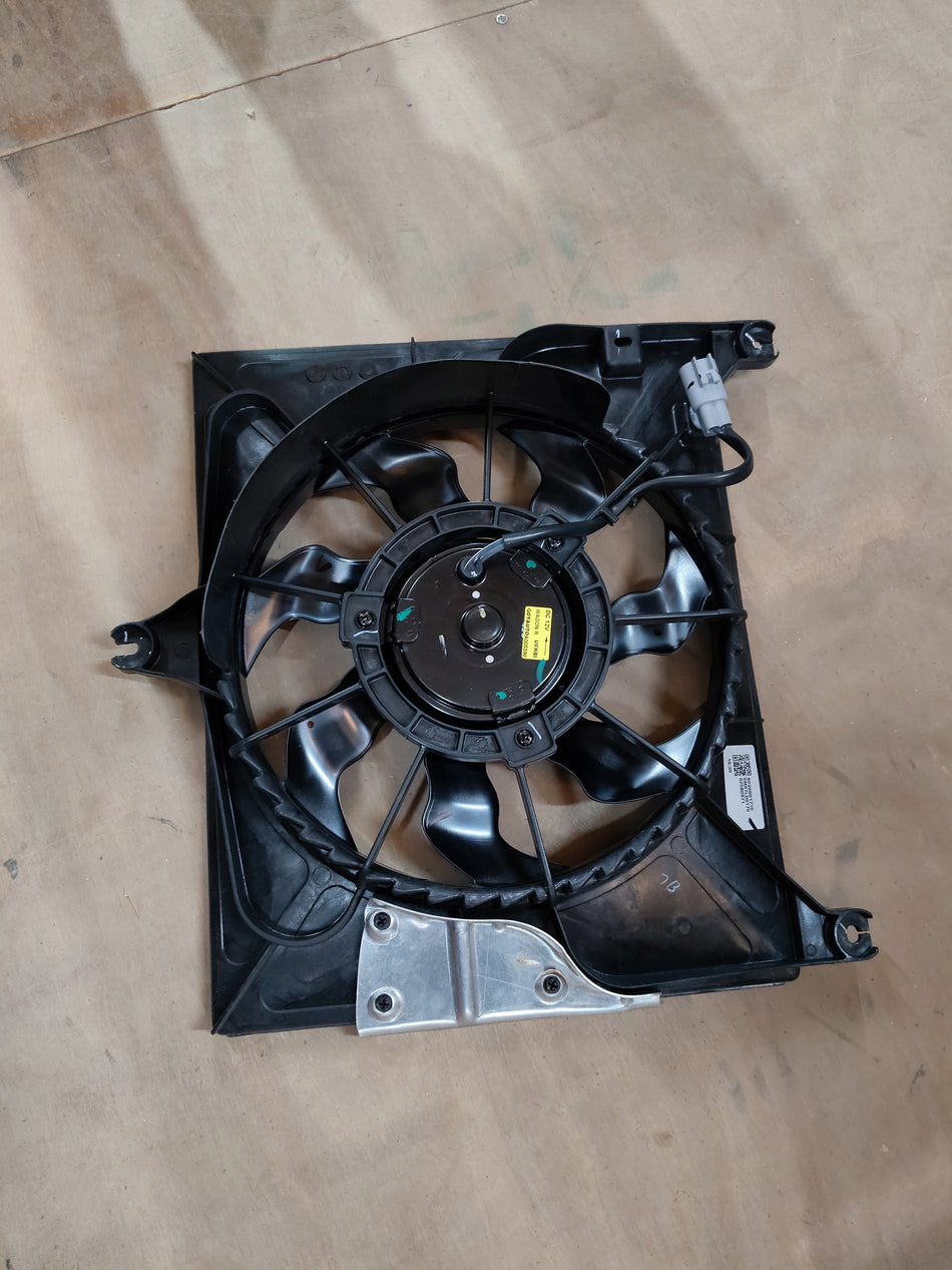 Maruti Suzuki engine cooling fan assembly, part number 17100M67LD0, for reliable engine cooling in Maruti Suzuki vehicles.