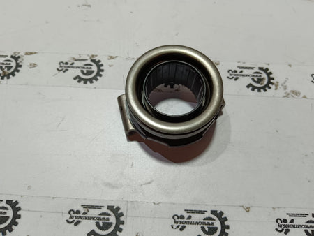 Maruti Suzuki clutch bearing for Alto and Omni models, showing the clutch release component in a close-up image.