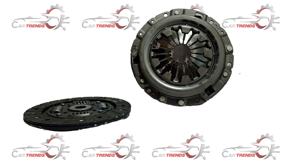 Maruti Suzuki Omni clutch set, including clutch disc and components, for efficient transmission performance.