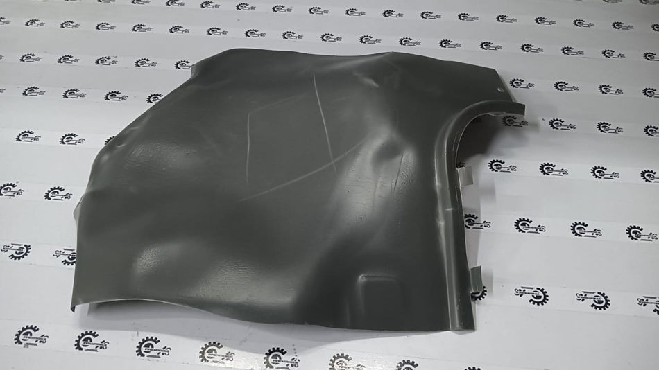 Maruti Suzuki 800 dashboard trim, right-hand side, genuine replacement part with product code 76121M84000T01.