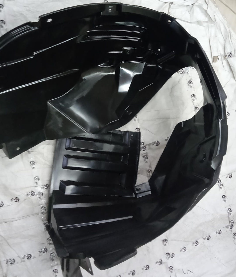 Maruti Suzuki Breeza right side fender lining, genuine replacement part for Maruti Suzuki vehicles.