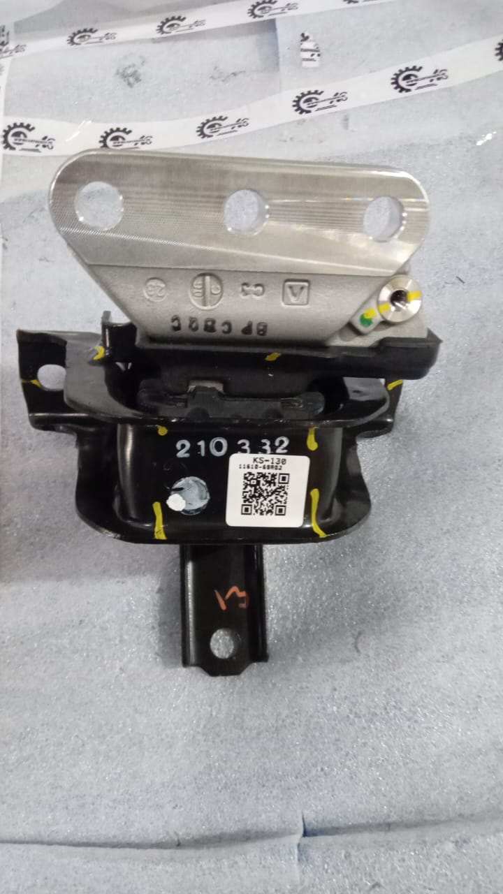 Maruti Suzuki Celerio and WagonR engine mounting component, right-hand side, for Maruti Suzuki vehicles.