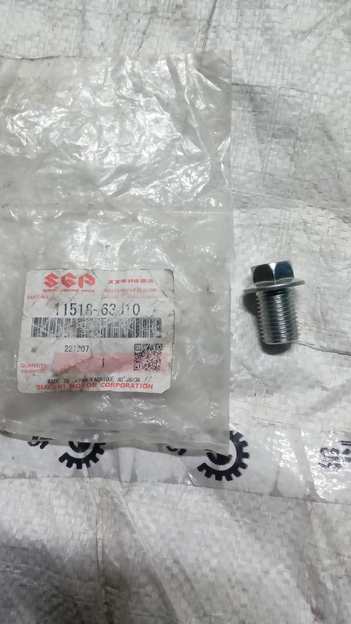 Maruti Suzuki oil drain plug for Alto, Swift, Baleno, and WagonR models, featuring a durable metal design.