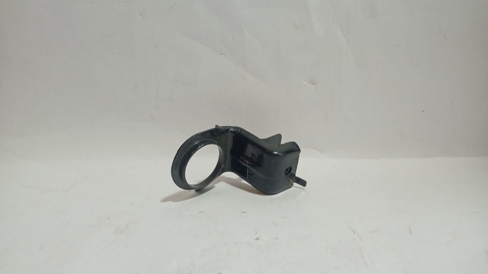 Maruti Suzuki WagonR radiator support bracket Type 1 LH, car engine part for vehicle cooling system.