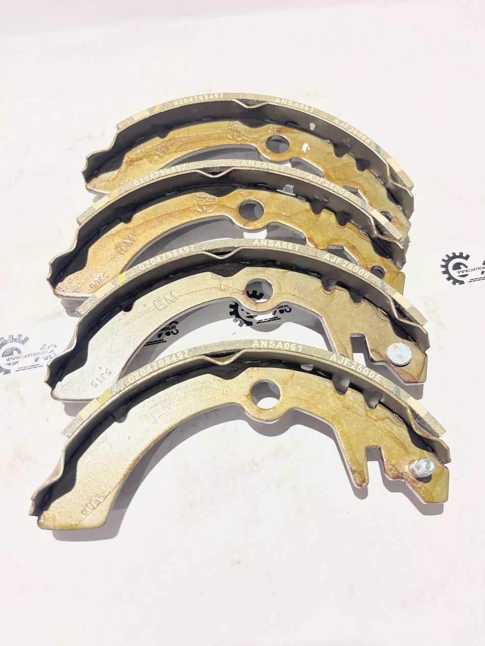 Maruti Suzuki shoe set brake 53200M68K10, automotive brake shoe components for vehicle maintenance, branded by Maruti Suzuki.