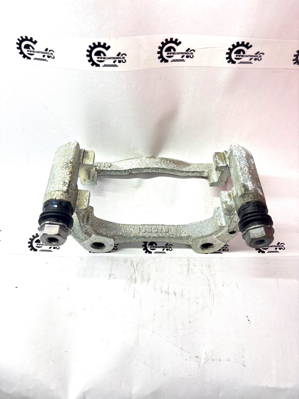 Nissan Micra LH carrier kit, part #D1M151HA0C, showing the vehicle carrier assembly for Nissan Micra.