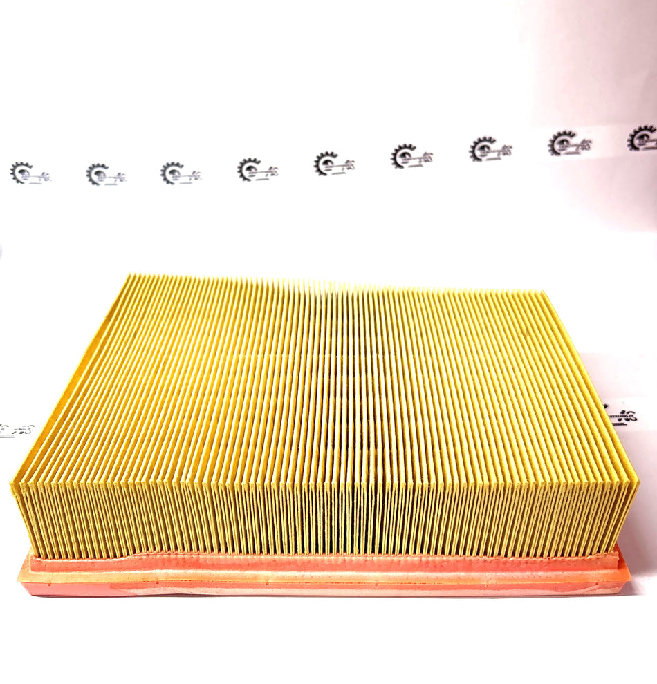 Nissan Qashqai air filter element, genuine replacement part, designed to improve engine air quality and performance.