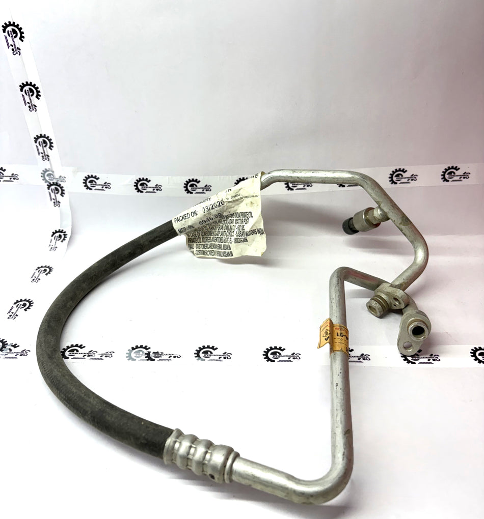 Nissan disc hose assembly for Renault, part #924900643R, showing the black rubber brake hose with metal fittings.