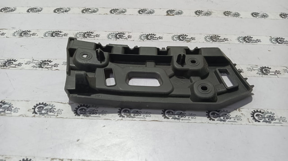 Nissan rear support part for Renault Lodgy, image shows the black rear support component with mounting points.