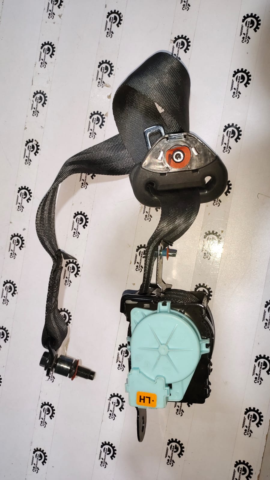 Nissan LH belt for Renault, showing a close-up of the belt component with visible branding and part number 868859702R.