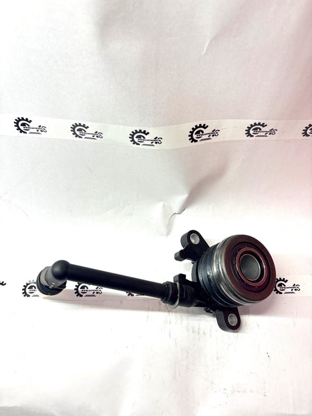 Nissan clutch bearing for Datsun Go, model 306A0JA60D, shown in an automotive image with metal components and packaging.
