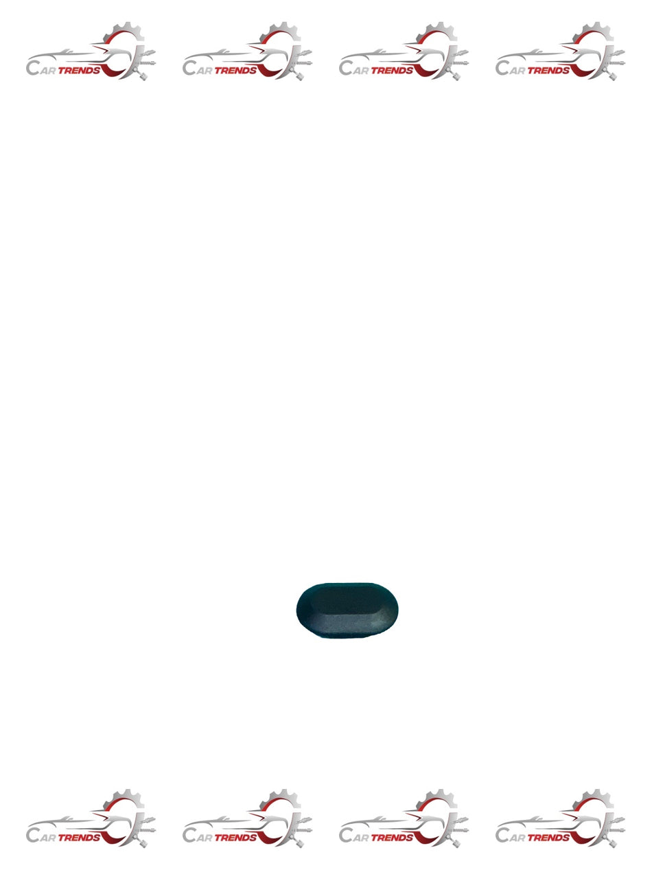 Nissan plug part number 7703074082 for Renault vehicles, close-up of the automotive electrical connector with branded markings.