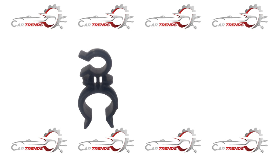 Nissan retractor part for Renault vehicle, with the part number 7703079192, shown in a close-up view.