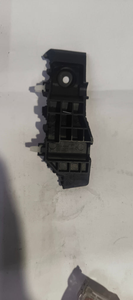 CarTrends 86514A0000    Front Bumper Bracket Creta type 1 Right Side 86514A0000 - Front view