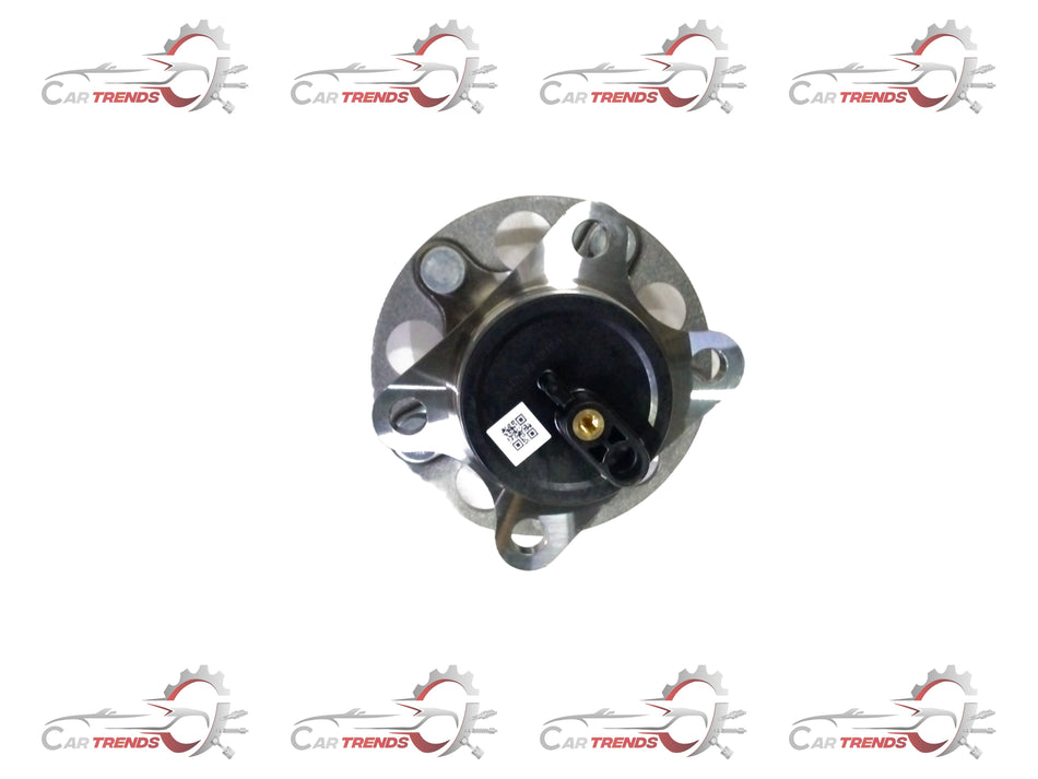 Maruti Suzuki hub assy wheel 43402M72R00 showing the wheel hub assembly with mounting components and brand logo.
