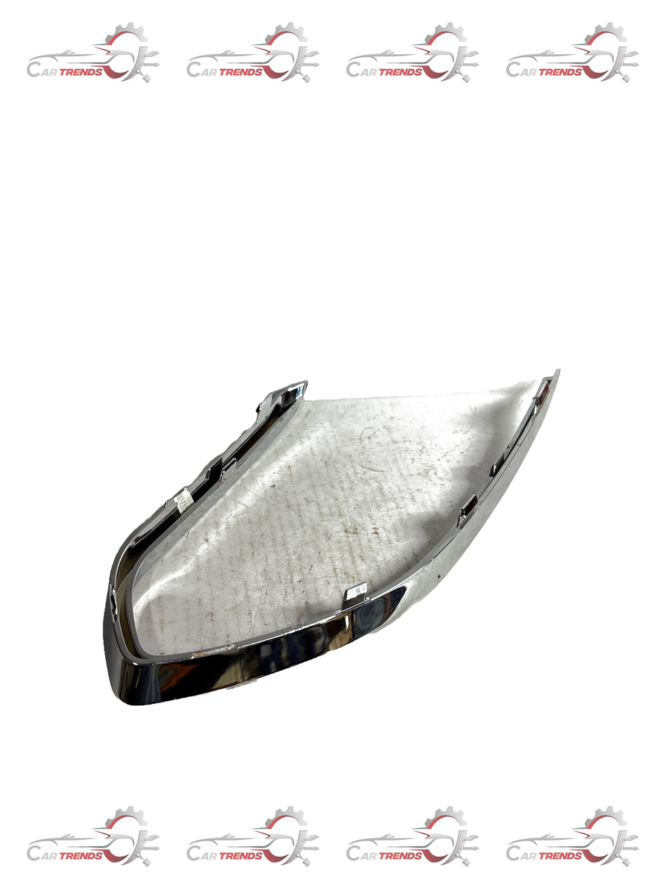 CarTrends J95080066  Fog Lamp Insert Chrome Beat Left Side J95080066 - Front view