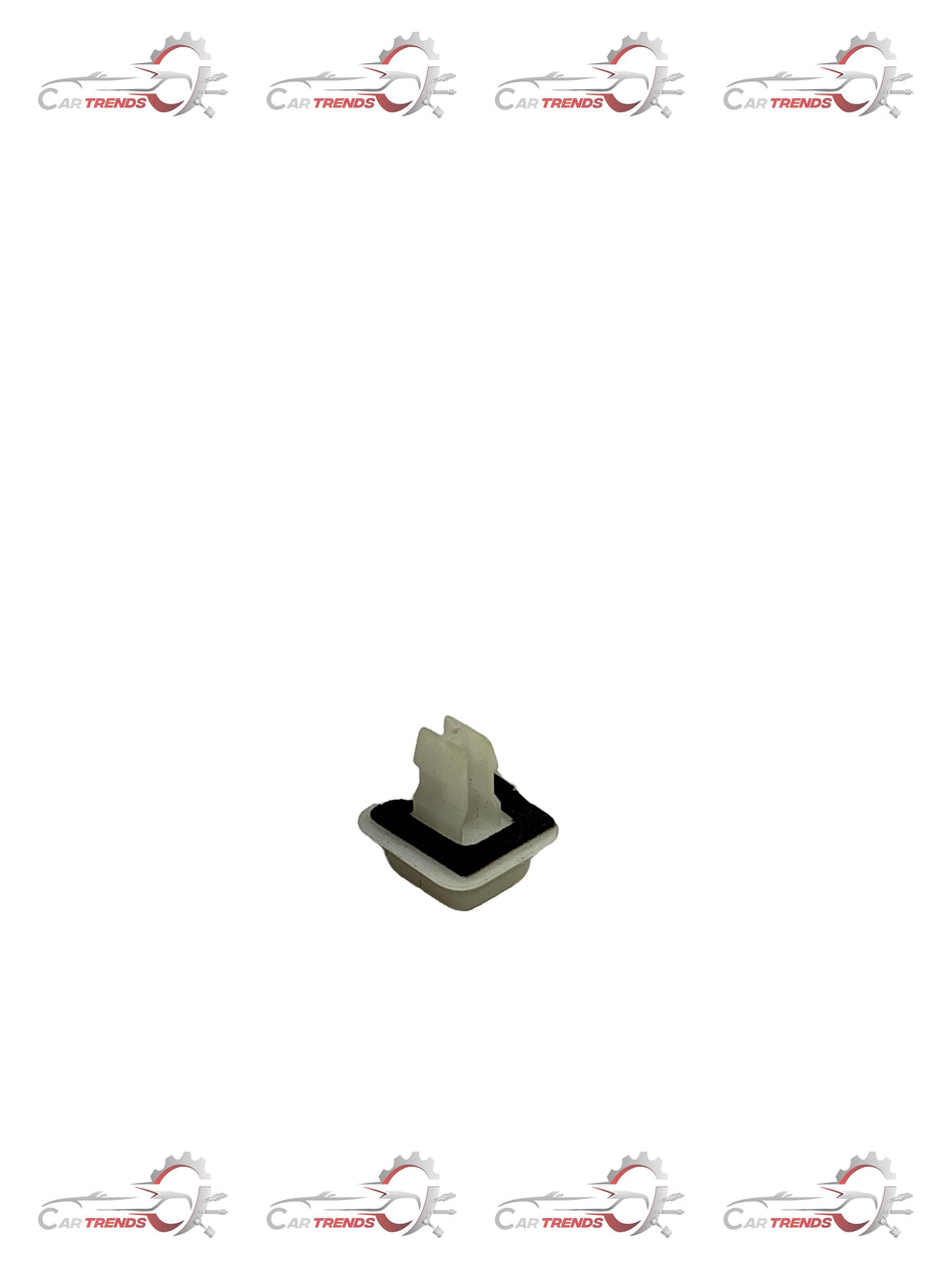 GENERAL MOTORS CLIP RKR PNL FRT MLDG CAPTIVA J94530385 J94530385 - Front view