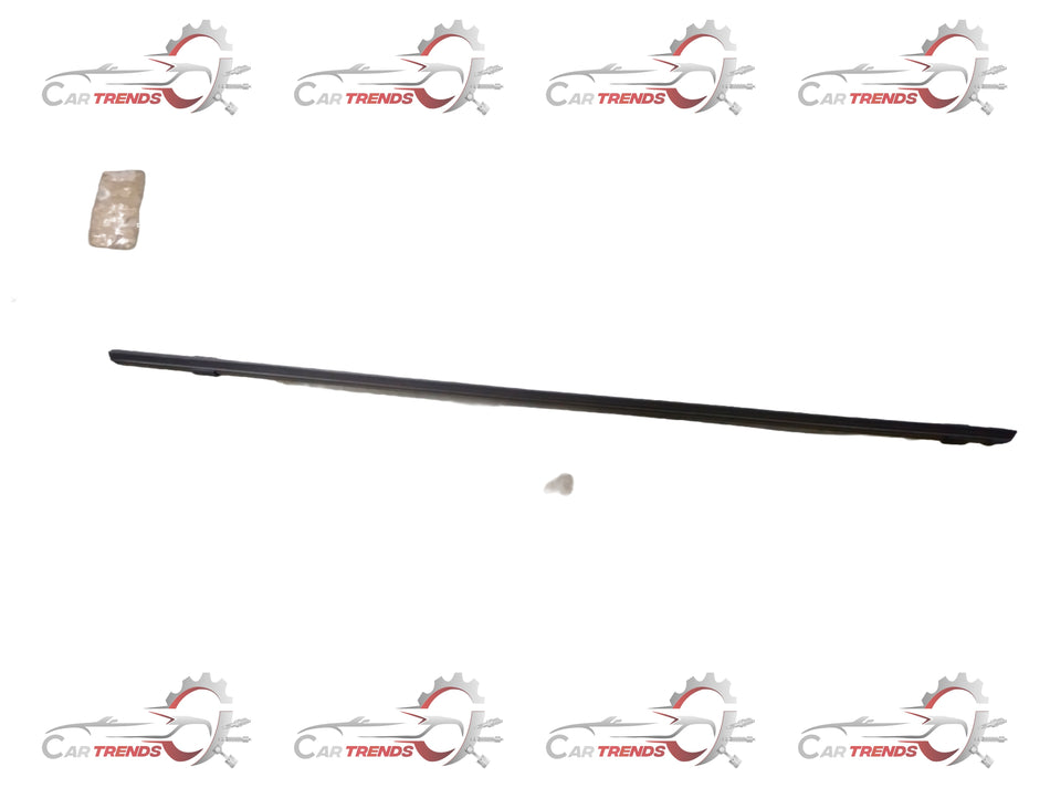 Hyundai rubber windshield wiper blade assembly, model Passen 98361A0900, with black rubber blade and metal frame.