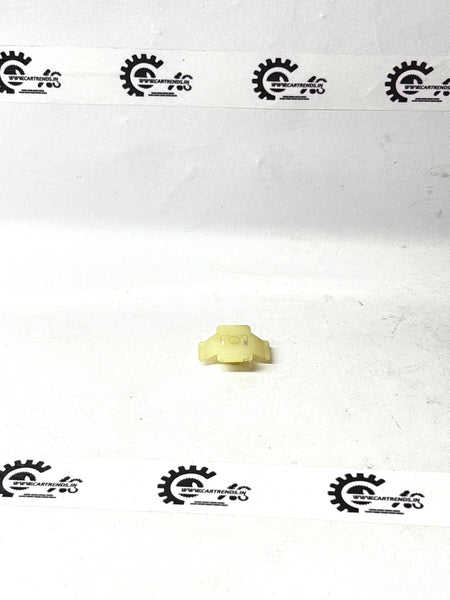 GENERAL MOTORS HOLDER DR GLASS AVEO J96585562 J96585562 - Front view