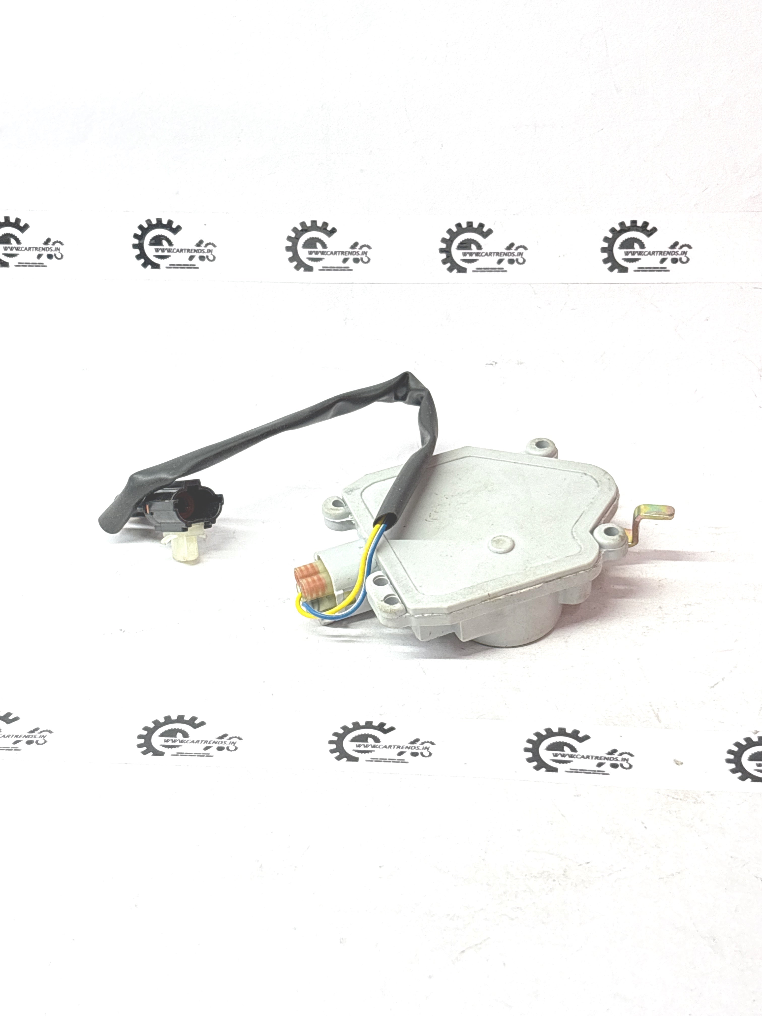 GENERAL MOTORS ACTUATOR BACK DOOR LOCK TAVERA T97598357 T97598357 - Front view