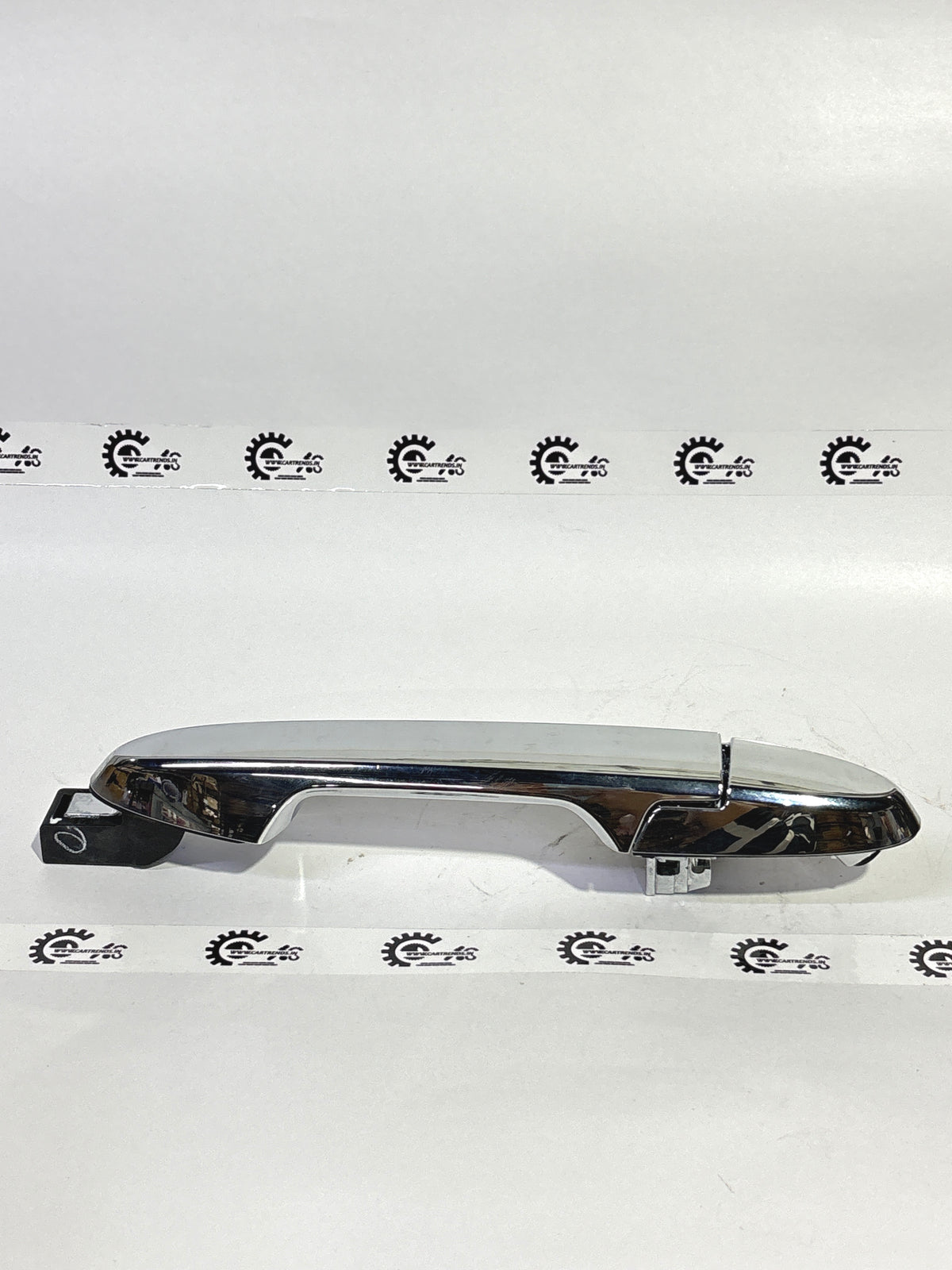 HONDA HANDLE ASSY. L FR DR OUT 72180TXKK01 72180TXKK01 - Front view