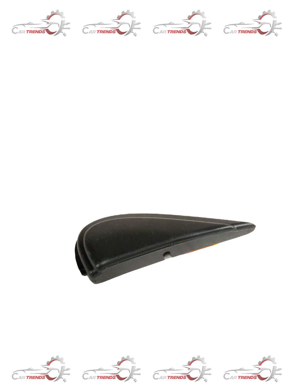 GENERAL MOTORS COVER CORNER PIECE FENDER RH TAVERA T28294447 T28294447 - Front view