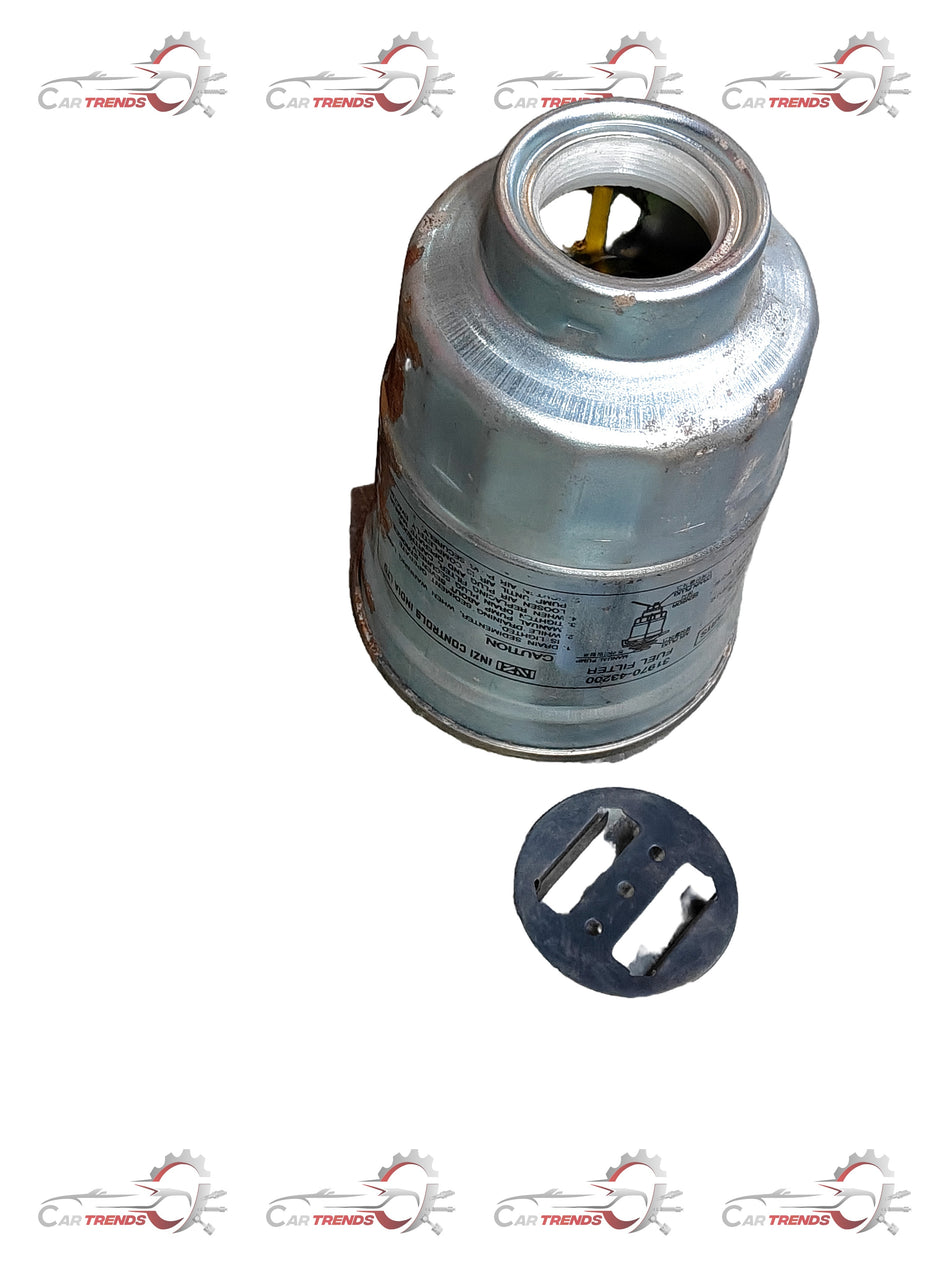 HYUNDAI spare filter cartridge for car, showing the replacement part with detailed plastic and filter elements.