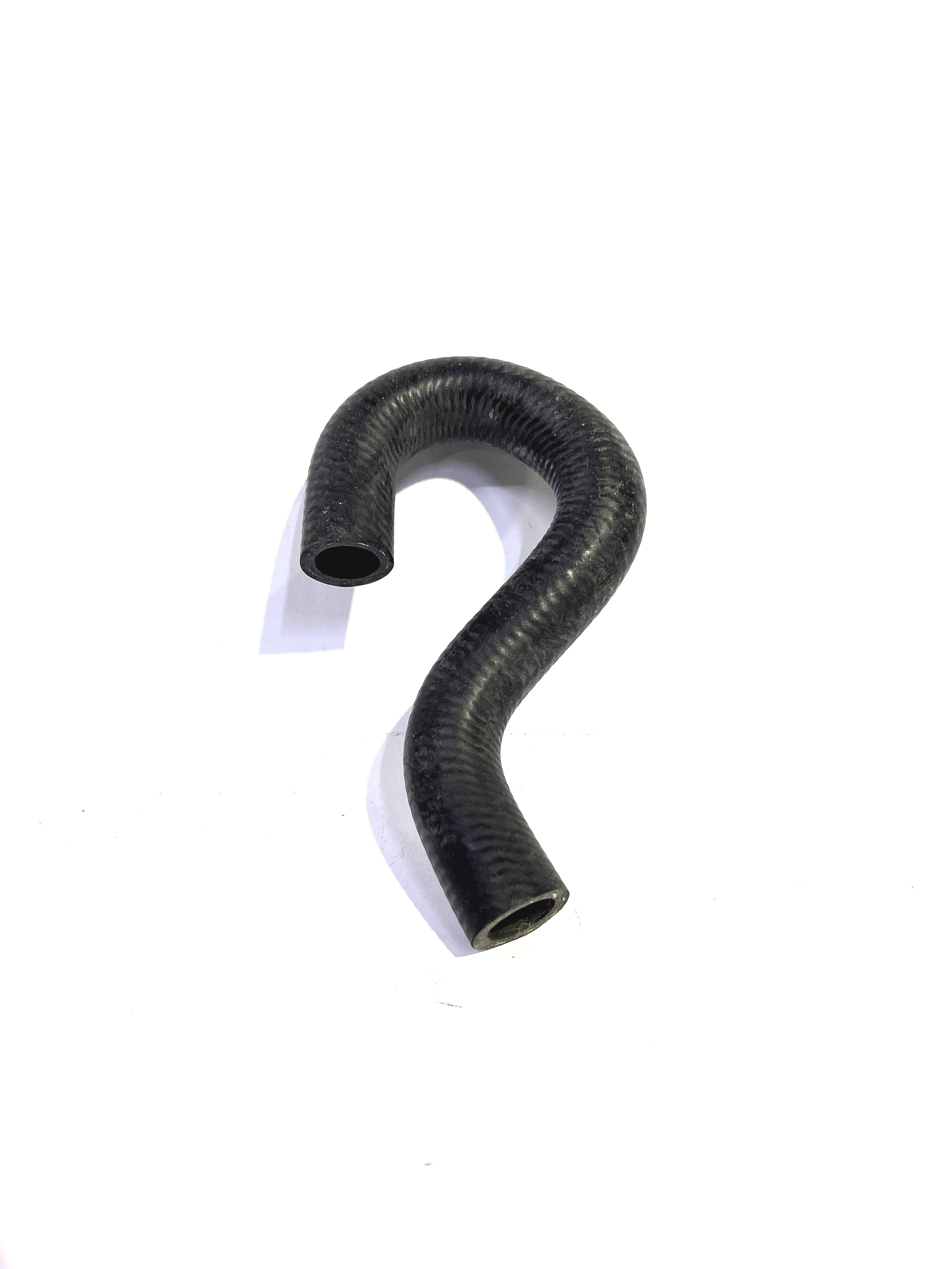 GENERAL MOTORS HOSE WATER ENG TO HTR UNIT TAVERA T97595772 T97595772 - Front view