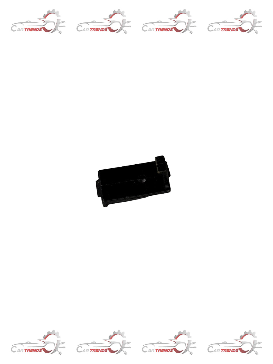 GENERAL MOTORS HOLDER DR GLASS AVEO J96585560 J96585560 - Front view